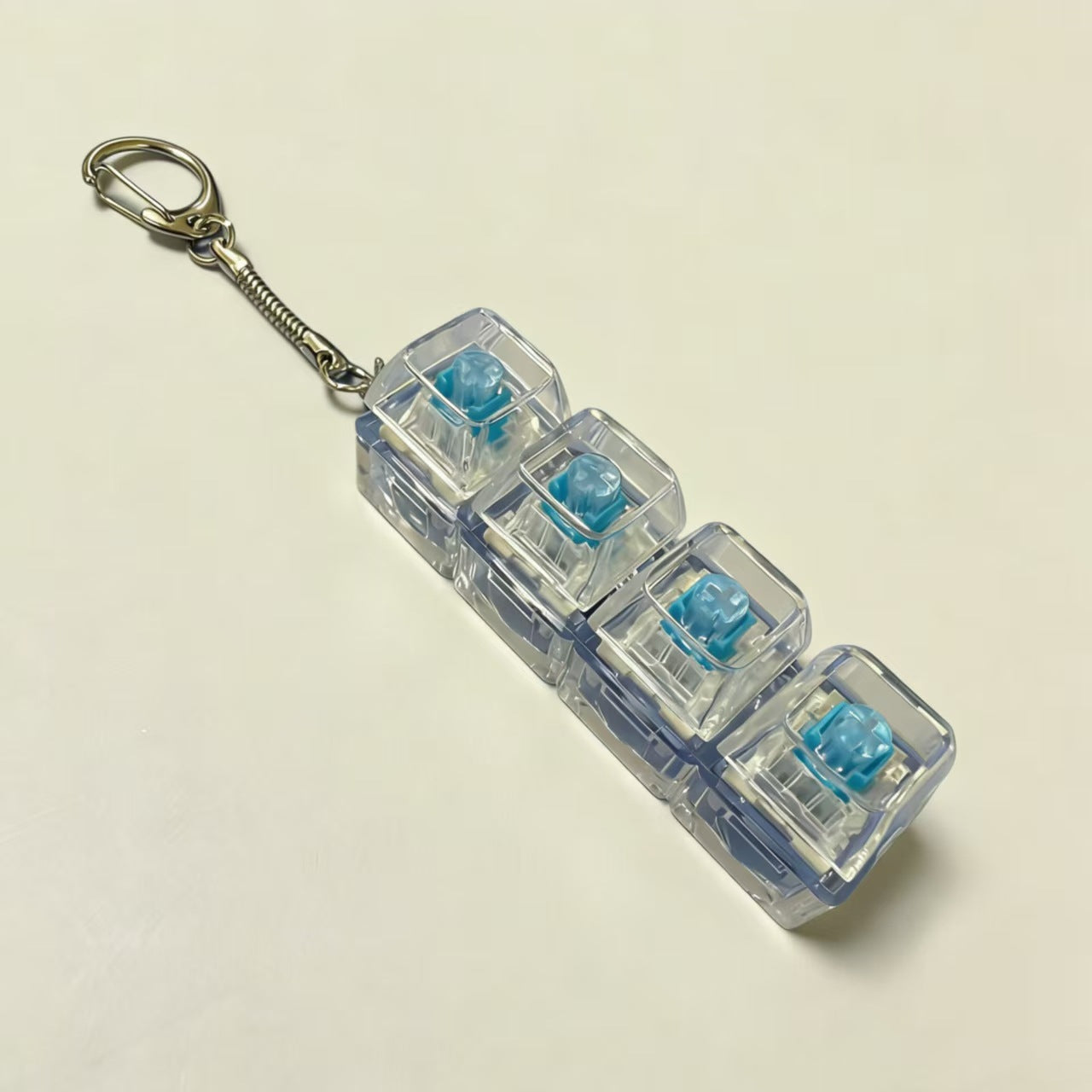 4-Key Mechanical Luminous Keychain Stress Relief Toy veloura